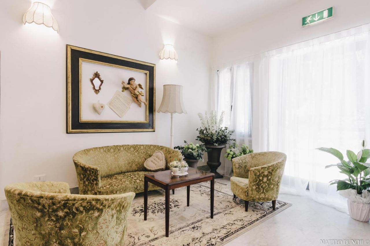 Hotel - Ristorante Pintadera Massa (Tuscany)